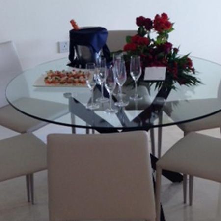 Olympic Residence Deluxe Apartments Лимасол Экстерьер фото